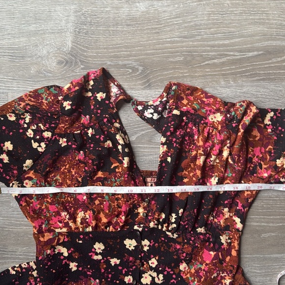 Anthropologie Balloon-Sleeve Blouse Open Back Tie Belt Top Multicolor - Picture 9 of 10